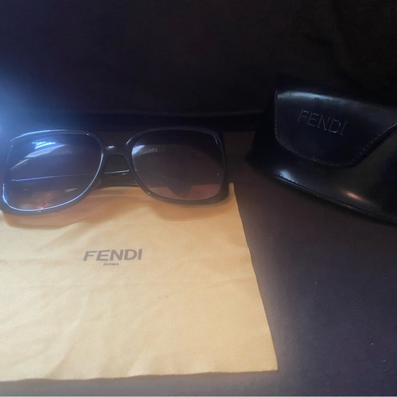 Authentic Vintage Fendi Black Square Sunglasses - Picture 1 of 6